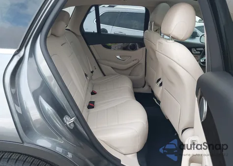 2018 Mercedes-Benz Glc 300 z USA, uszkodzony, nr VIN WDC0G4JB9JV018028